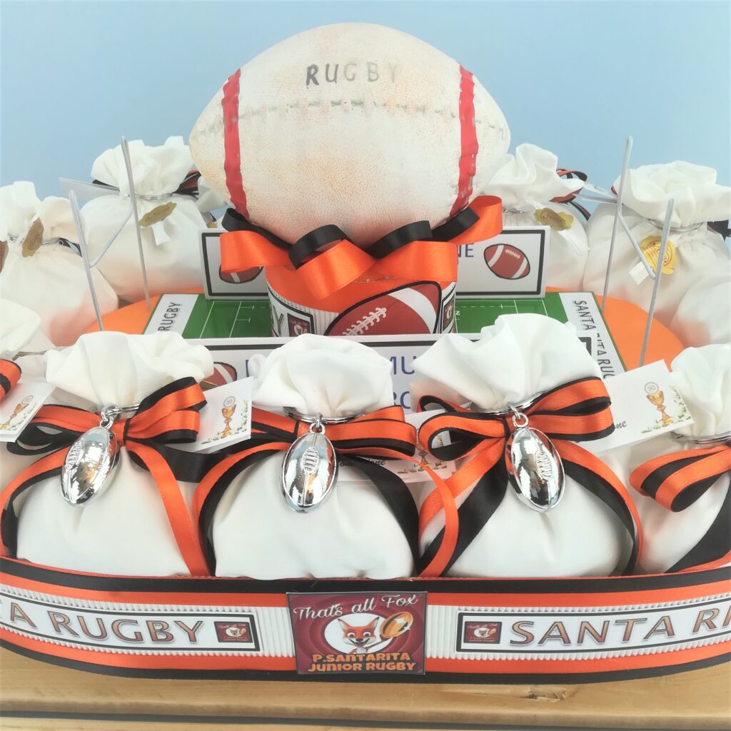 bomboniere campo da rugby per comunione con sacchettini porta confetti